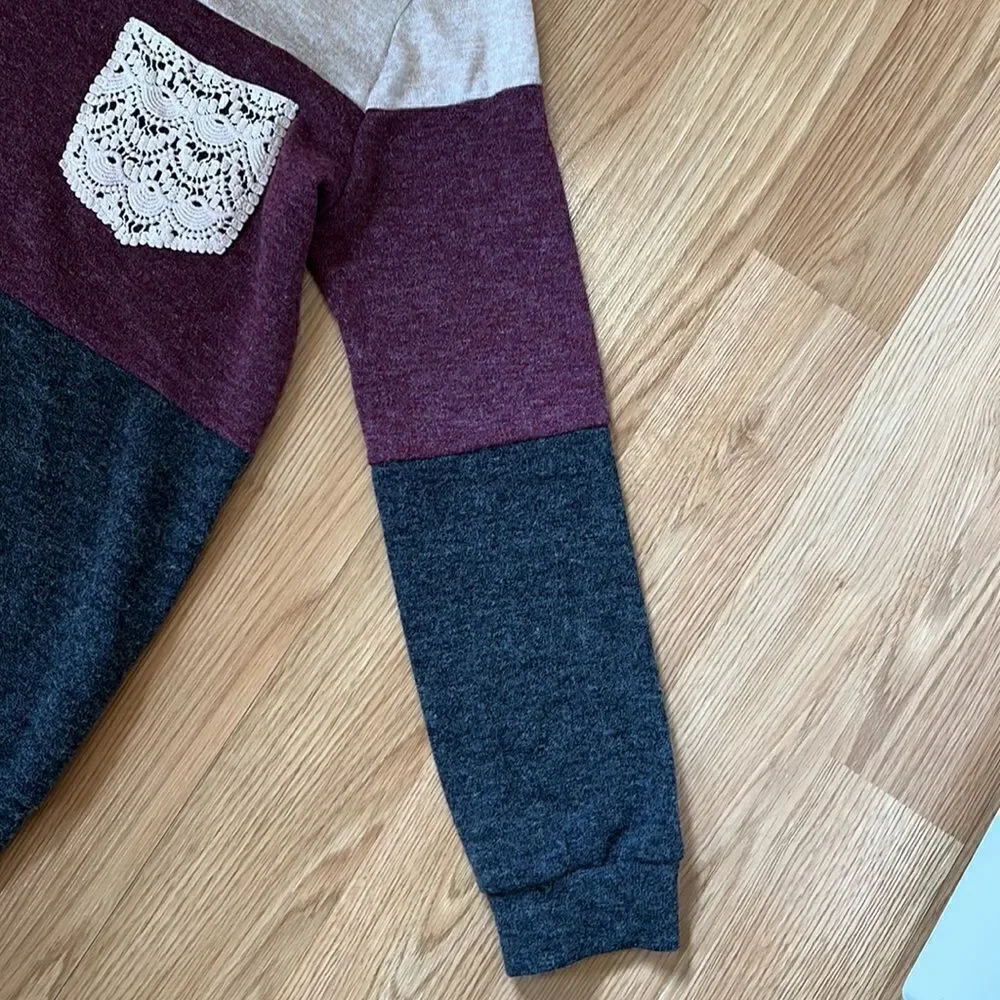 P.S KATE Size Large Sweater - Picture 3 of 5